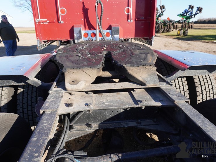 peterbilt-379-image-15