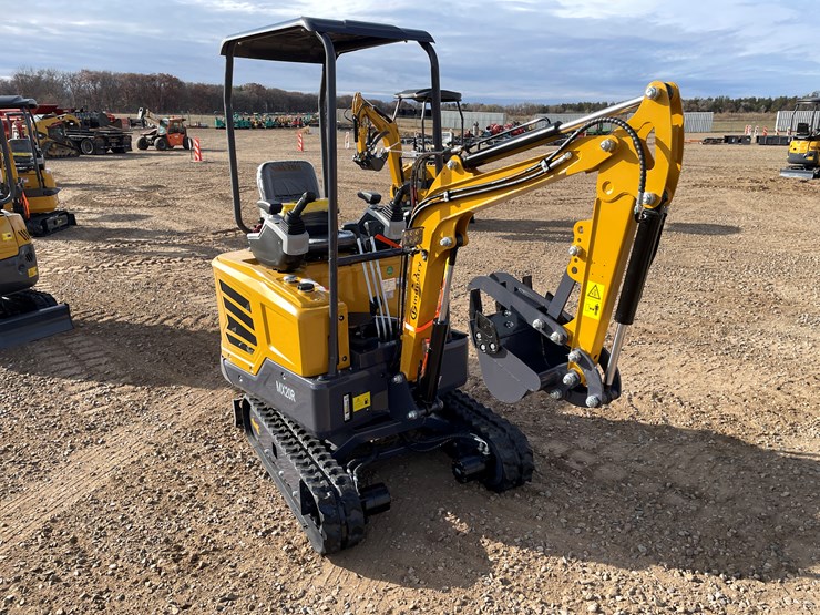 #9212-•-2025-unused-cfg-mini-excavator-image-5