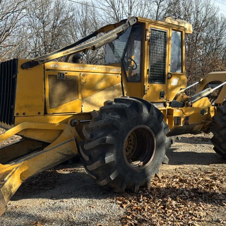 #136 • 1999 John Deere 648Gll Grapple Skidder