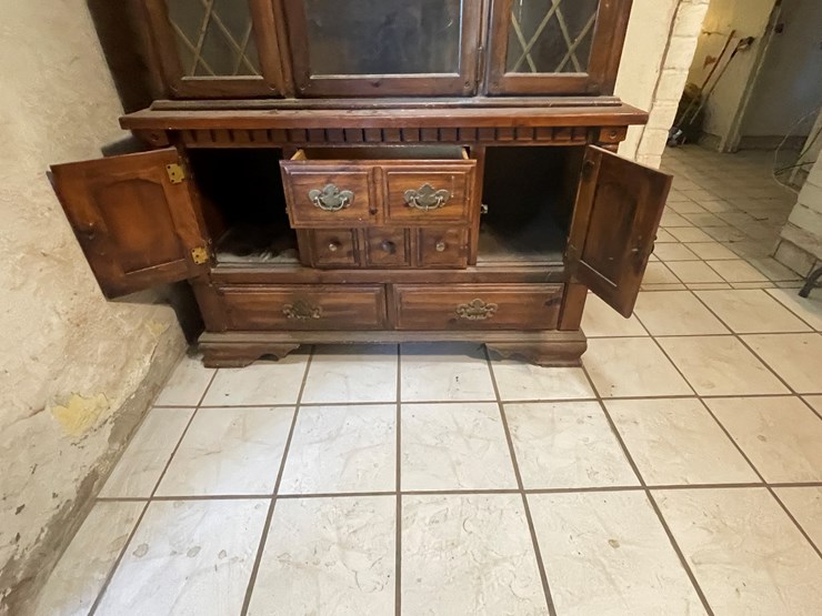 #3740-•-wooden-glass-hutch-image-6