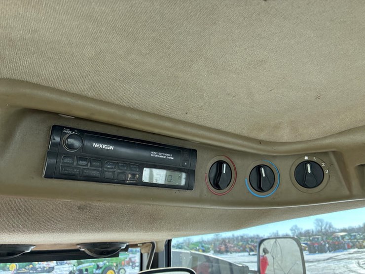 case-ih-mxm155-image-80