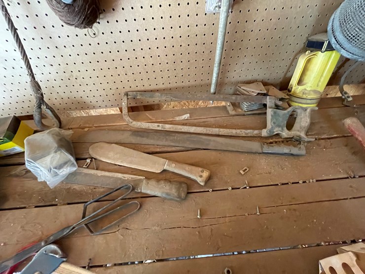 #3672-•-tools-and-large-wooden-table-image-11