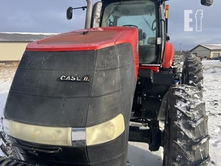 case-ih-magnum-260-image-10