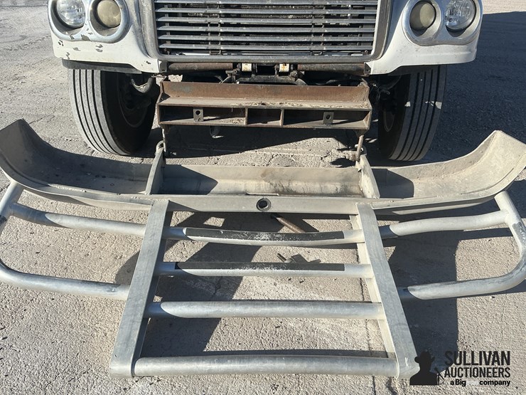 freightliner-coronado-132-image-14