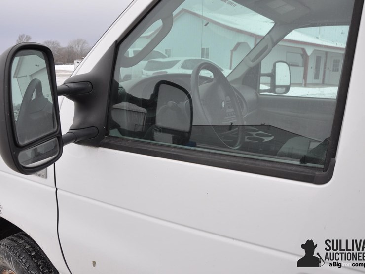 2006-ford-e350-image-16