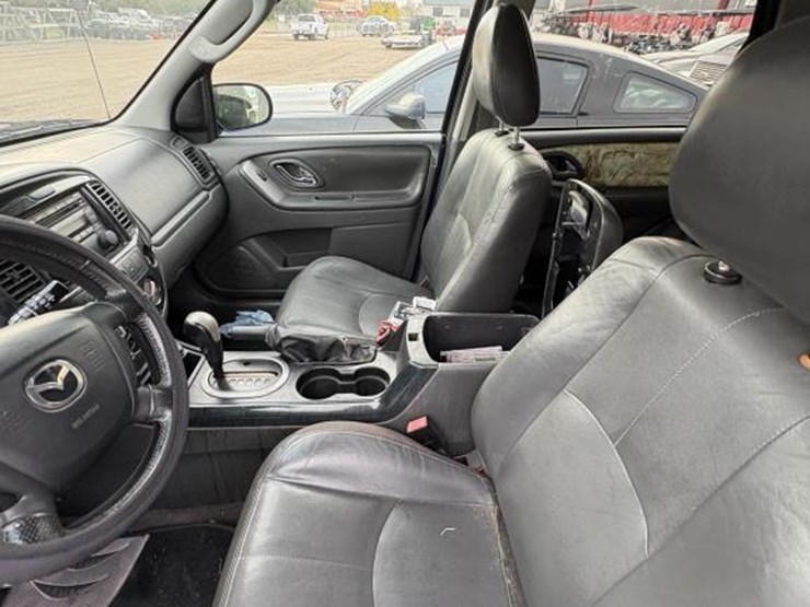 mazda-tribute-image-12