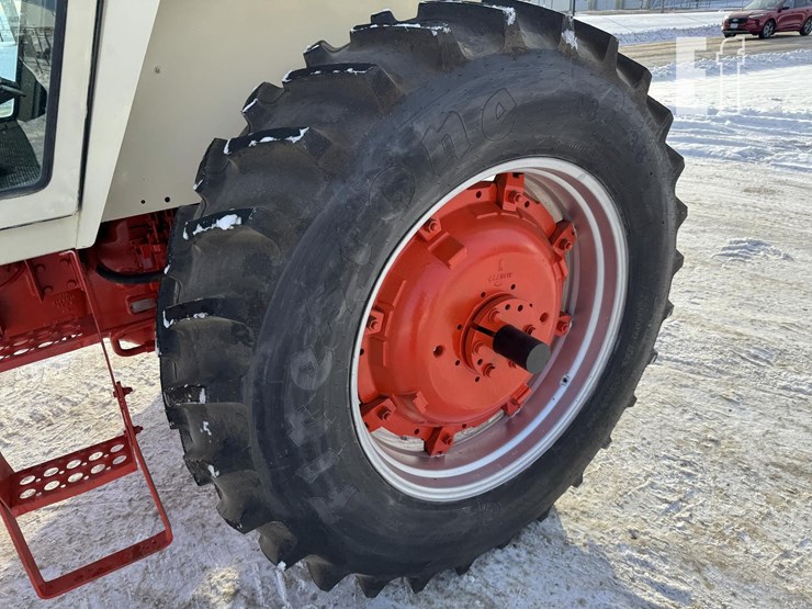 j-i-case-2290-image-6