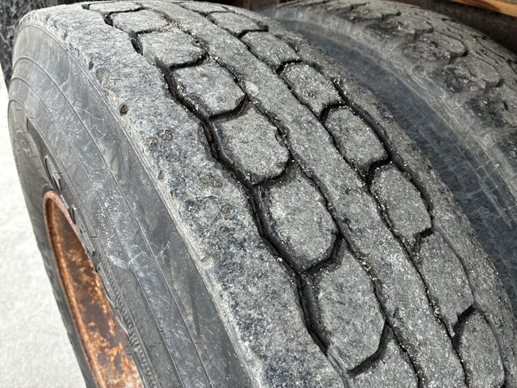 case-ih-7400-image-36