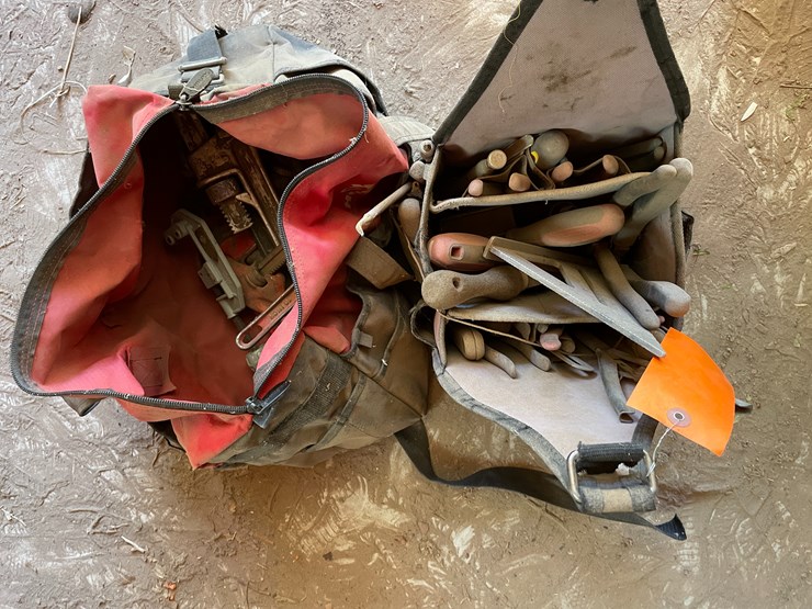 #3677-•-husky-tool-bags-with-tools-image-1