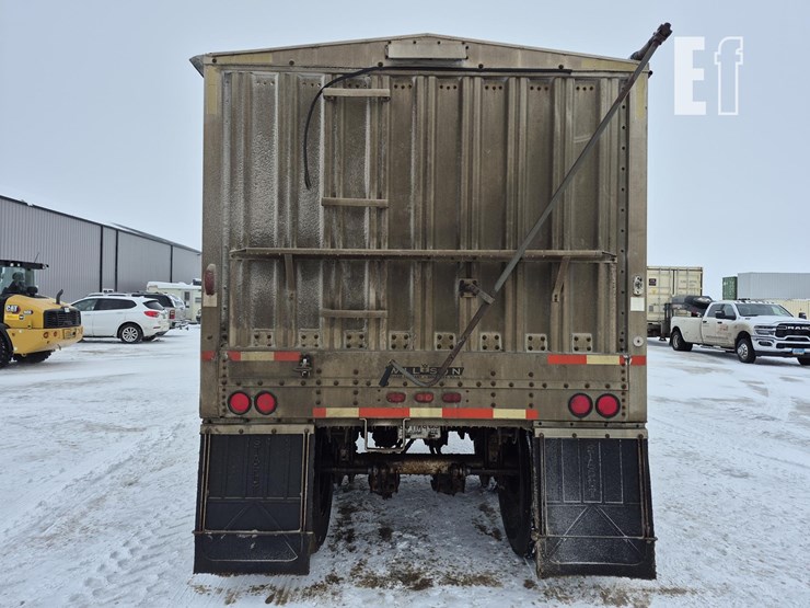 wilson-grain-trailer-image-4