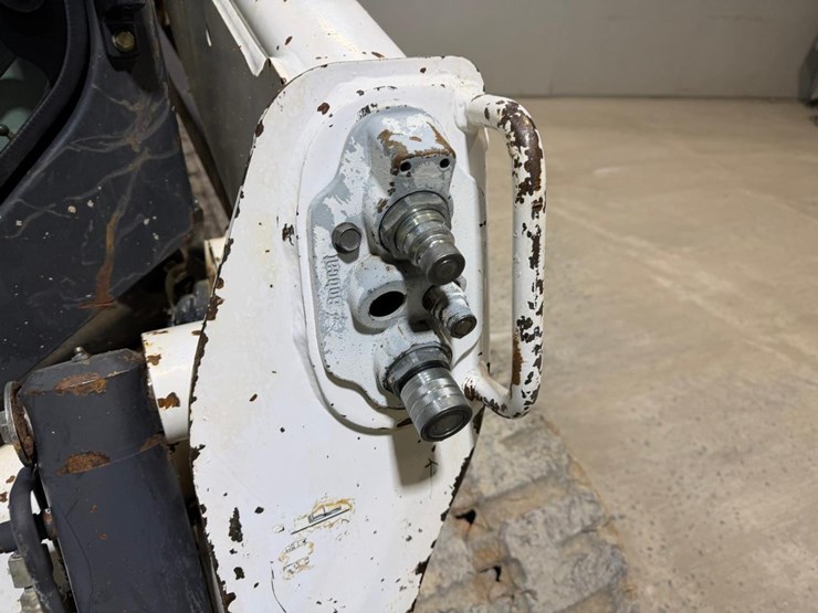 bobcat-t650-image-11