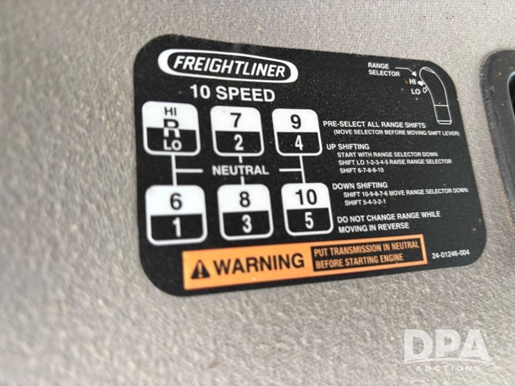 freightliner-114sd-image-36