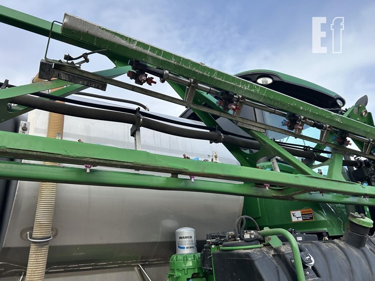 2017-john-deere-r4038-image-47