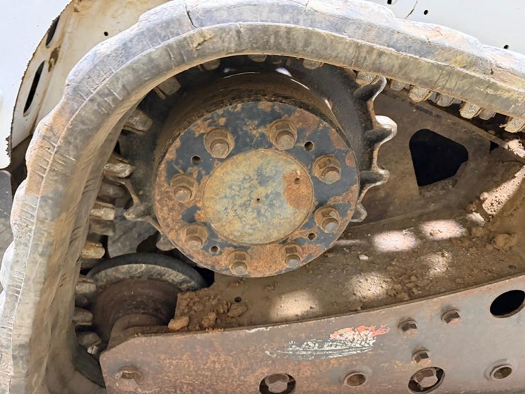 bobcat-t650-image-18