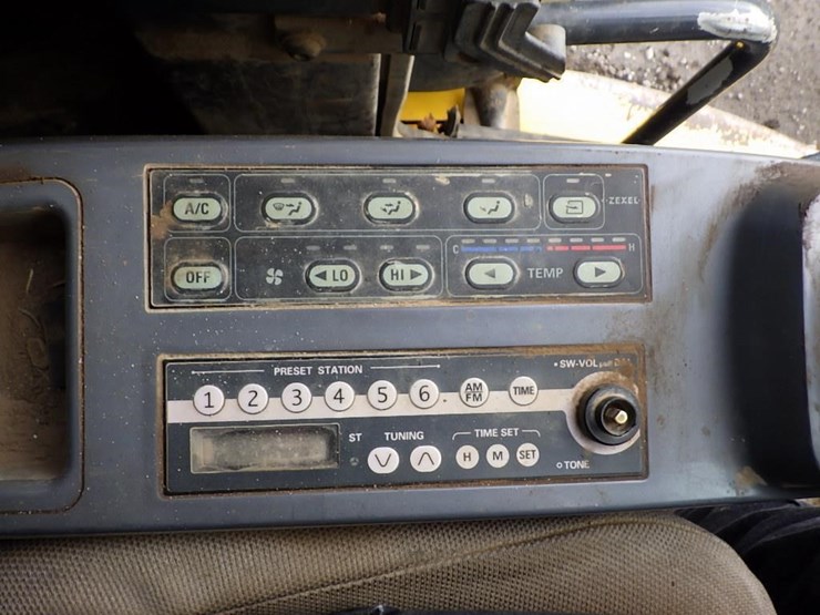 komatsu-pc138us-lc-2-image-27