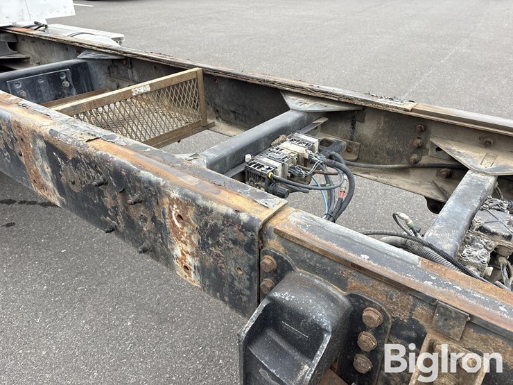 kenworth-t300-image-13