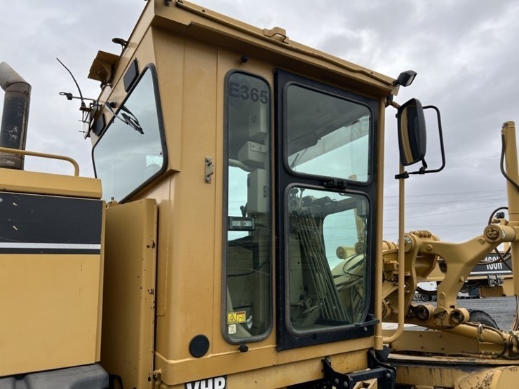 2006-caterpillar-160h-image-35