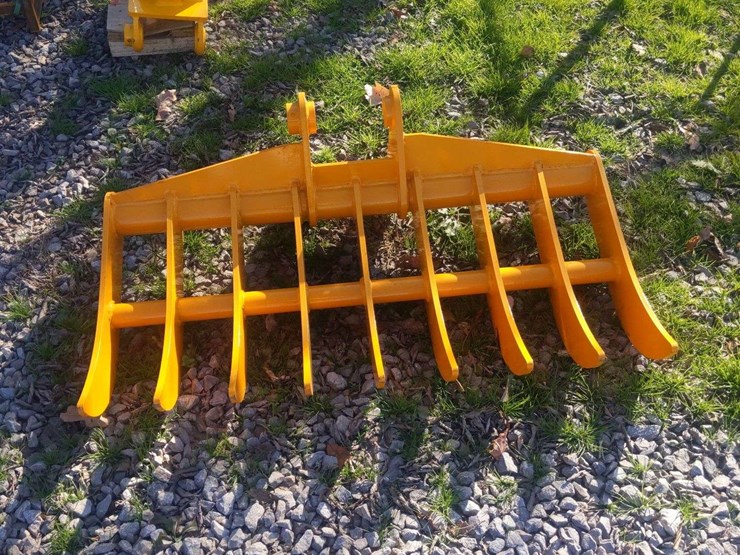 caterpillar-305-image-1