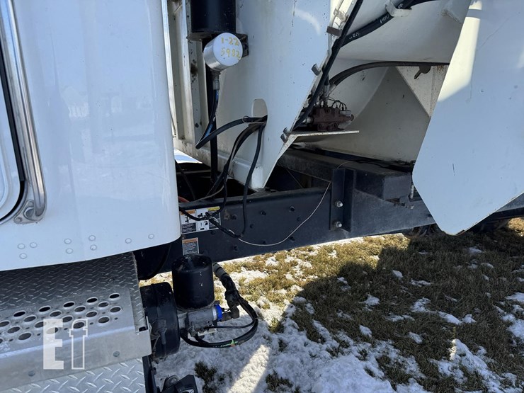 2014-kenworth-t370-image-95