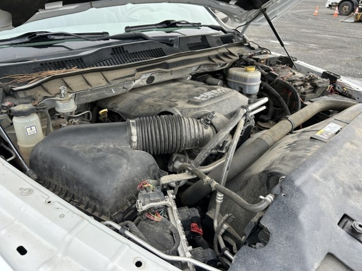 2018-dodge-2500-image-37