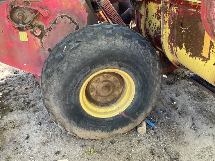 #3653-•-new-holland-swather-image-31