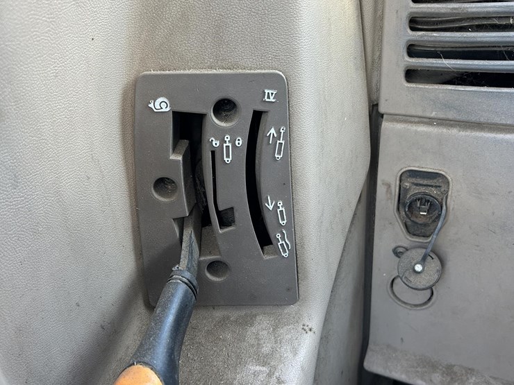 john-deere-7230-premium-image-54