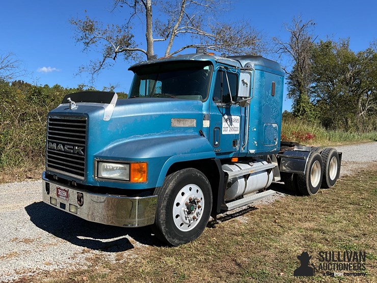 1998-mack-ch613-image-1