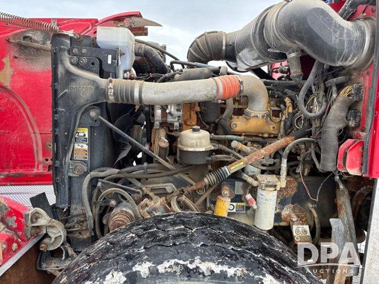 peterbilt-365-image-39