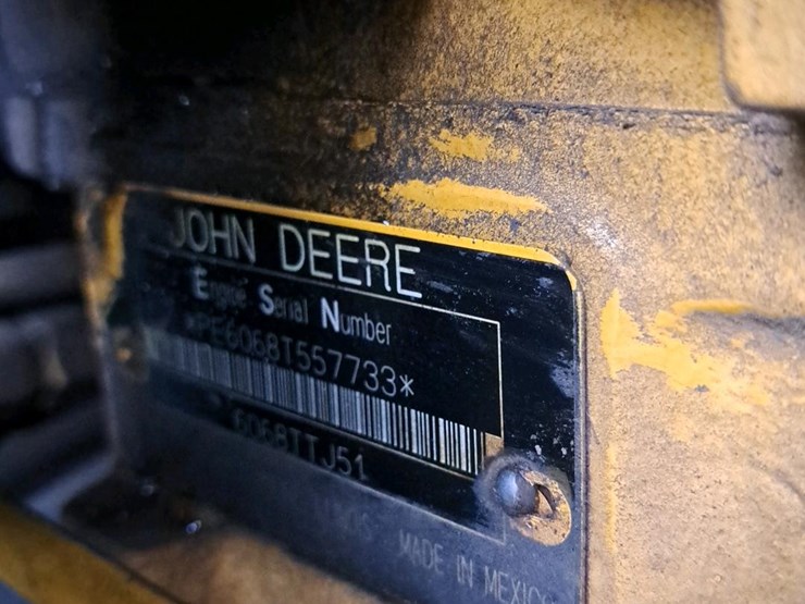 2010-deere-437c-image-13