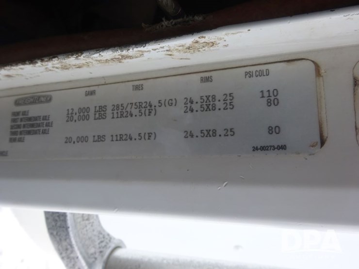 1994-freightliner-fld120-image-108