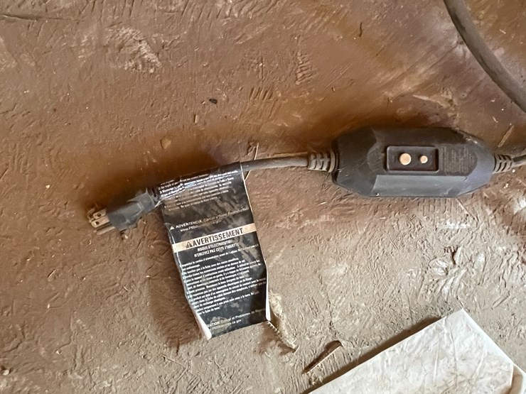 #3692-•-clean-machine-pressure-washer-image-5