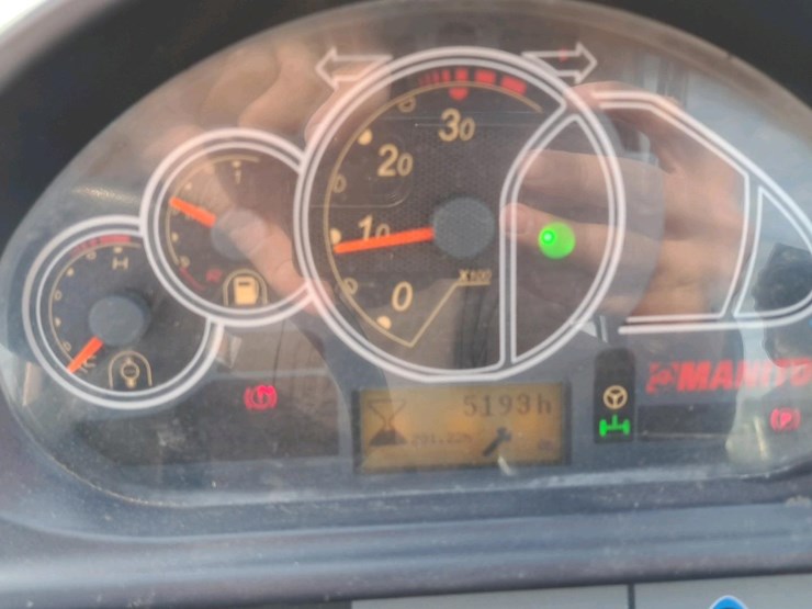 2019-manitou-mlt840-image-12