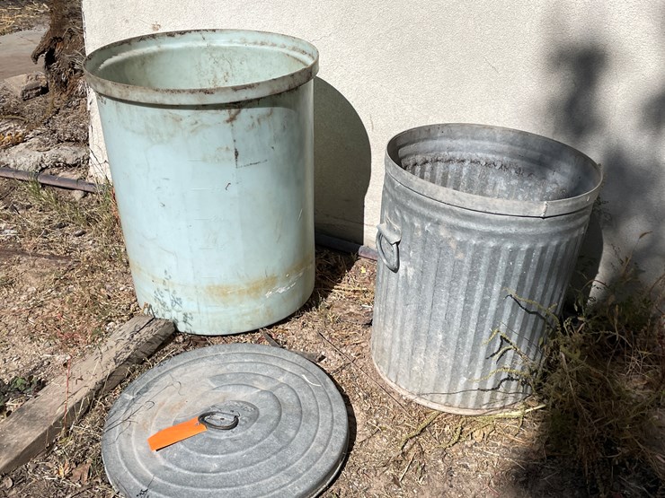 #3667-•-lot-of-(2)-trash-cans-image-3