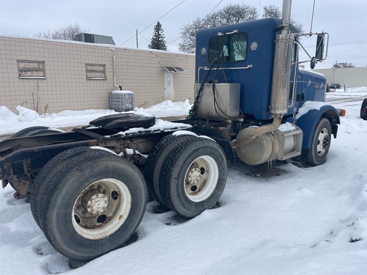 1996-peterbilt-378-image-5