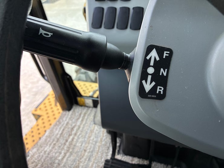 caterpillar-415f2-image-68