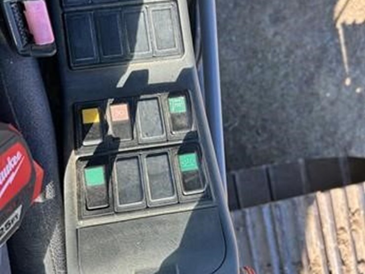 volvo-ec210c-lc-image-53