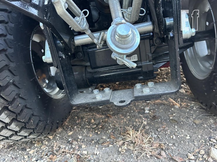 2023-case-ih-farmall-25sc-image-21