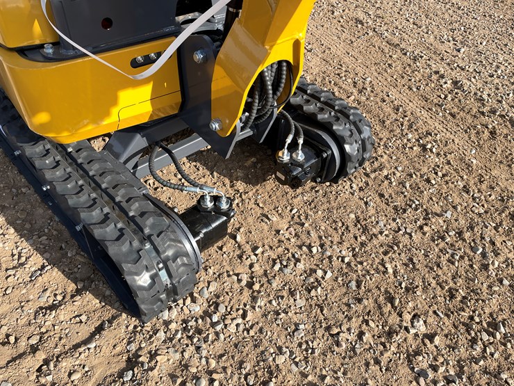 #9213-•-2025-unused-cfg-mini-excavator-image-8