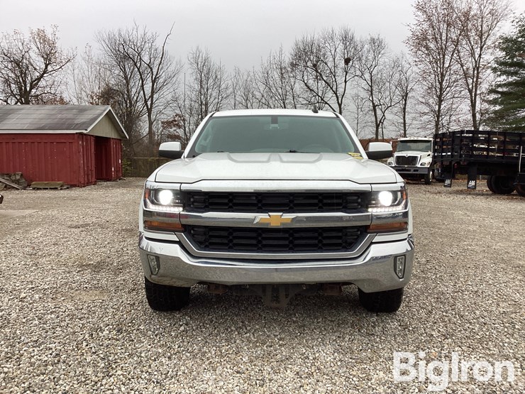 2016-chevrolet-silverado-1500-lt-image-2