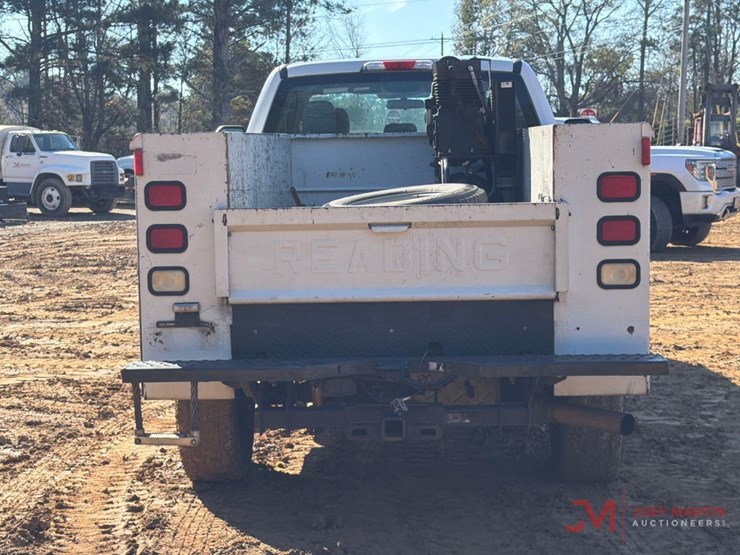 ford-f250-xl-image-4