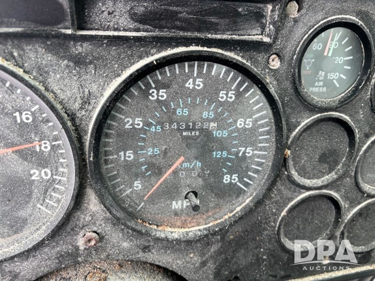 1994-mack-ch613-image-74