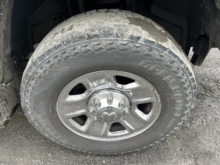 2018-dodge-2500-image-33