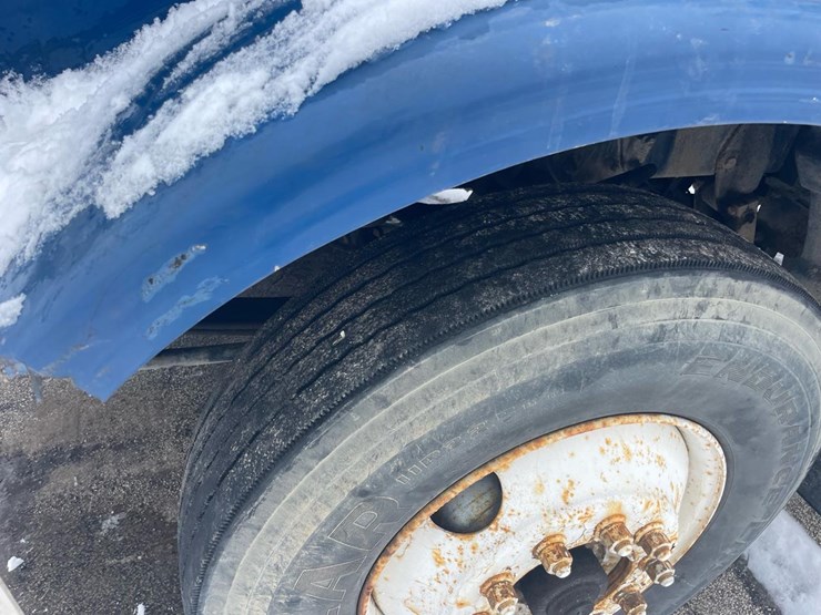 1996-peterbilt-378-image-12