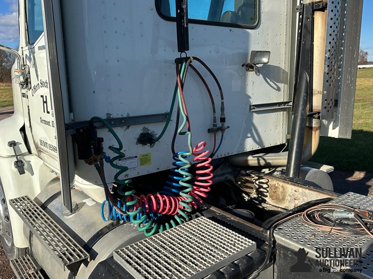 2003-international-9200i-image-20