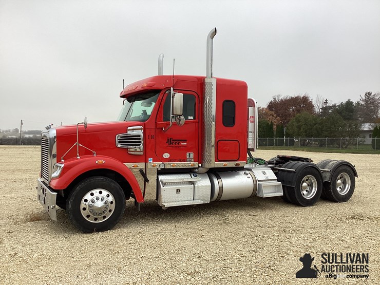 2020-freightliner-122sd-image-15