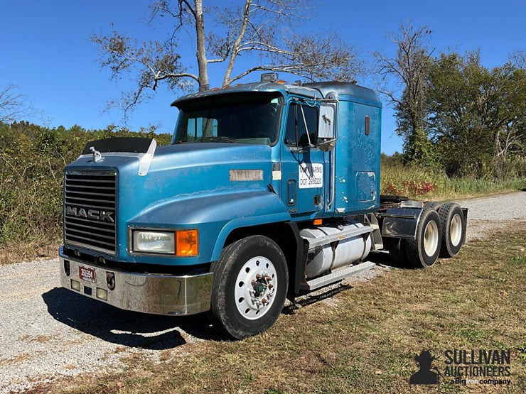 1998-mack-ch613-image-13