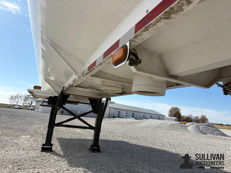 heil-trailer-image-15