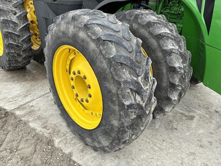 john-deere-8370r-image-47
