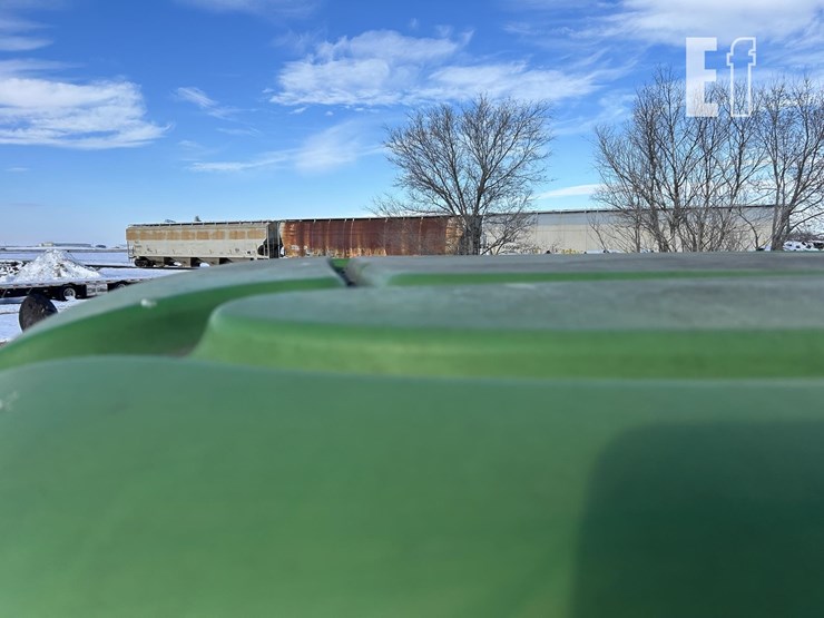 john-deere-7230-premium-image-43