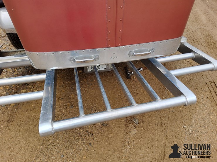 peterbilt-379-image-17